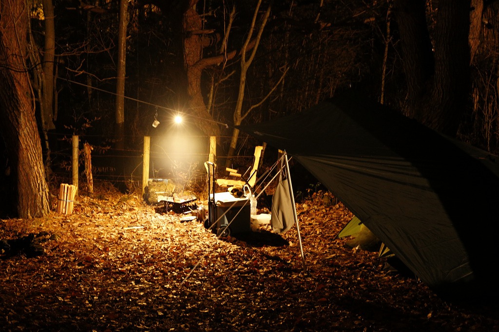 ソロキャンプの夜の過ごし方