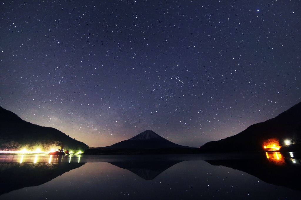 ソロキャンプの夜の過ごし方_星空撮影