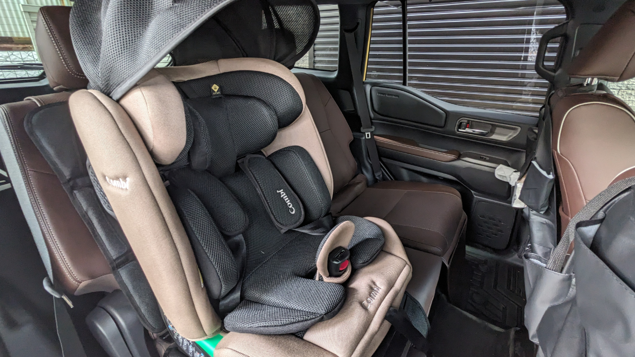 ランドクルーザー250にチャイルドシートを乗せた